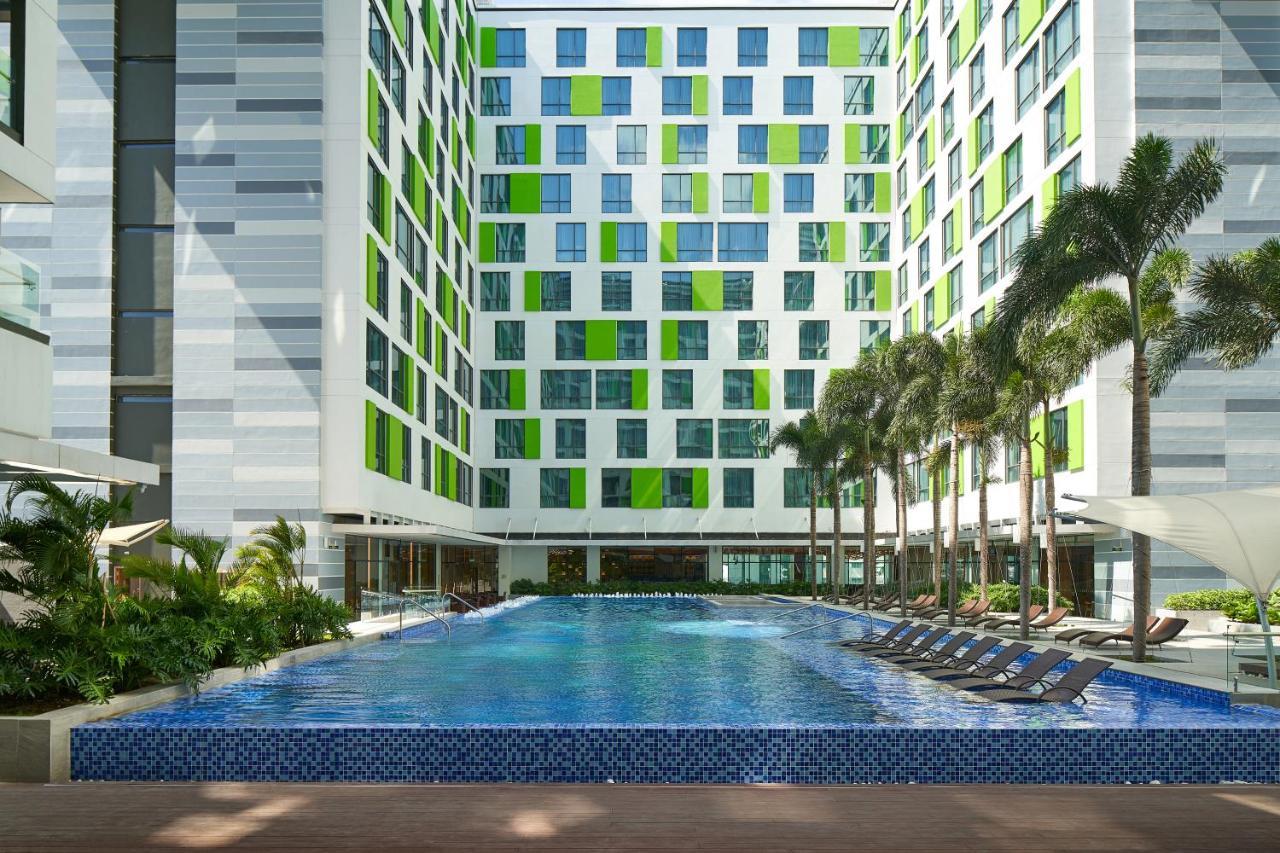 Holiday Inn & Suites Saigon Airport By Ihg Ho Chi Minh City Exterior photo
