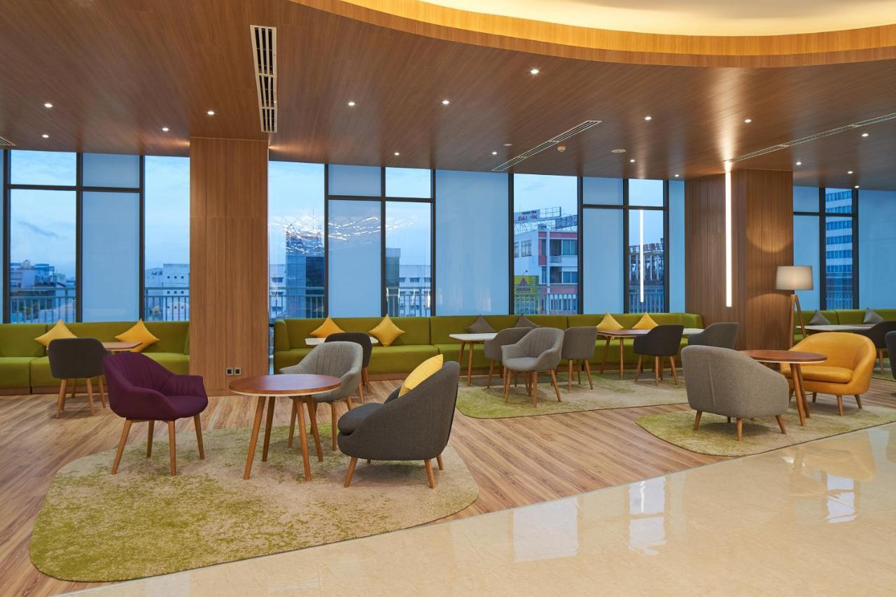 Holiday Inn & Suites Saigon Airport By Ihg Ho Chi Minh City Exterior photo