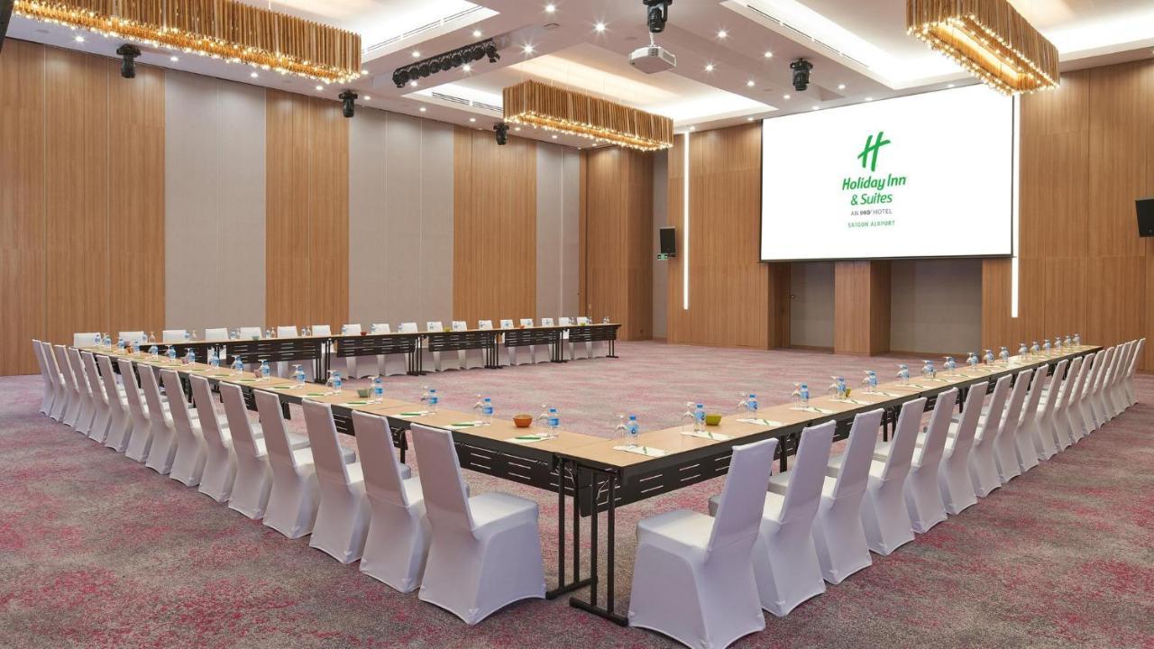 Holiday Inn & Suites Saigon Airport By Ihg Ho Chi Minh City Exterior photo