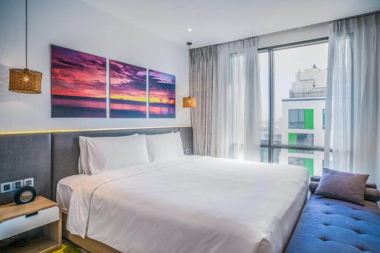 Holiday Inn & Suites Saigon Airport By Ihg Ho Chi Minh City Exterior photo