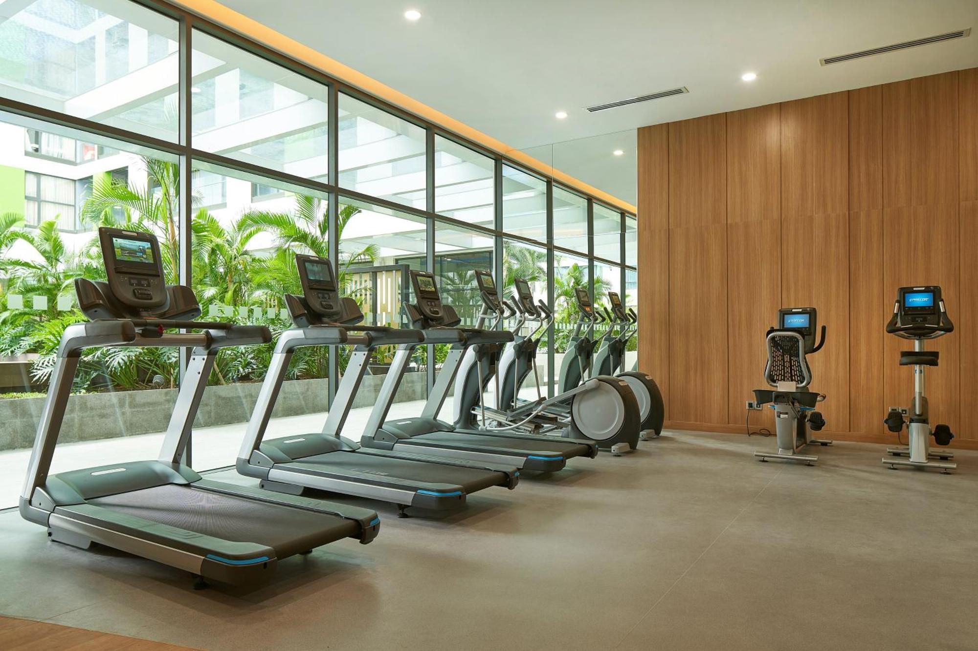Holiday Inn & Suites Saigon Airport By Ihg Ho Chi Minh City Exterior photo